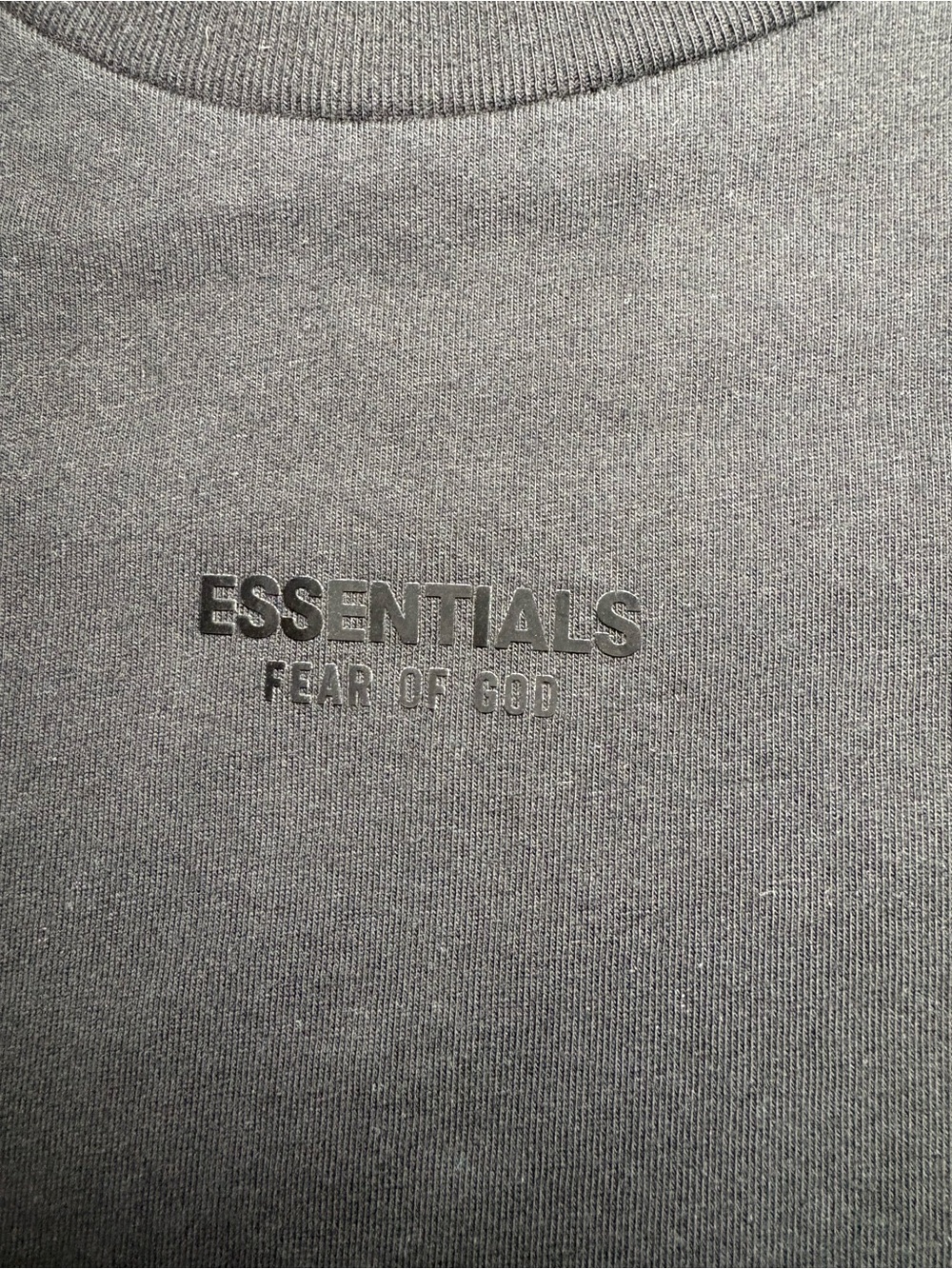 ESSENTIALS Fear of God Men’s Black Logo Crewneck T-Shirt Size Large - Picture 4 of 8
